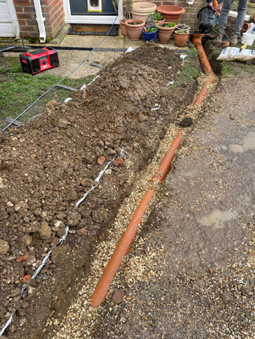 Bottle Gully Farnham Surrey - blocked drains treatment plant installation soakaways cctv Haslemere Petersfield Winchester Alton