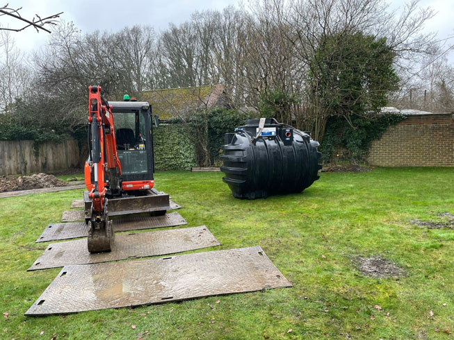 Sewage Treatment Plant Farnham Surrey - blocked drains treatment plants septic tanks installation soakaways cctv Petersfield Winchester Alton