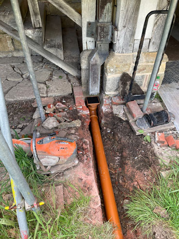 Rainwater Drainage Petersfield Hampshire - blocked drains treatment plant installation soakaways cctv Haslemere Petersfield Winchester Alton